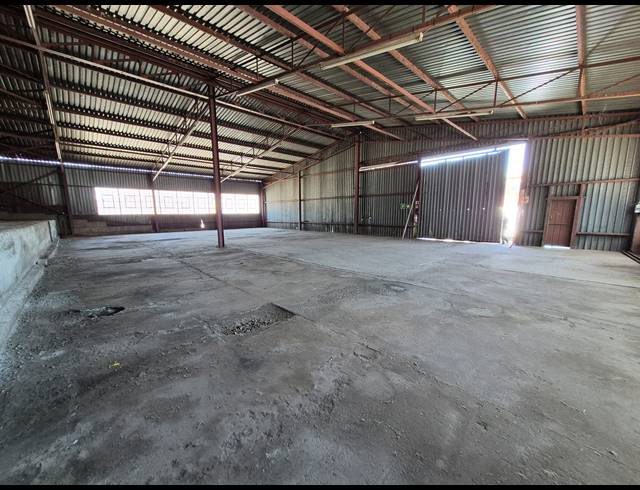 9,600M² WAREHOUSE FOR SALE IN DENVER